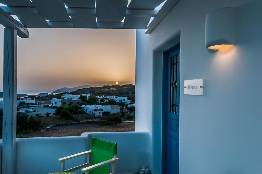 Eiriana Luxury Suites Plaka  エクステリア 写真