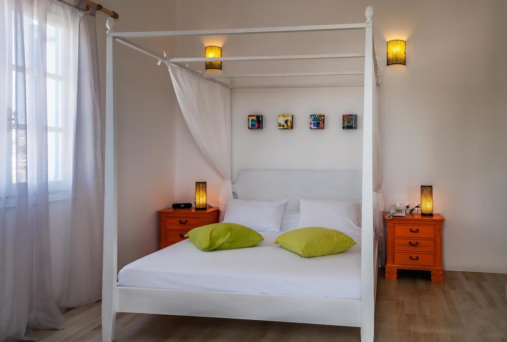 Eiriana Luxury Suites Plaka  エクステリア 写真